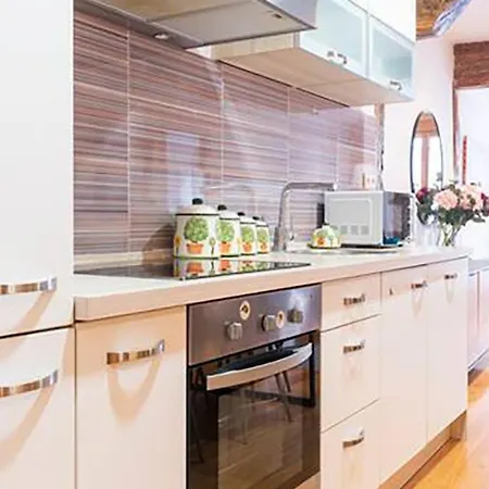 Nuevo Apartamento En Calle Burgos 아파트 *